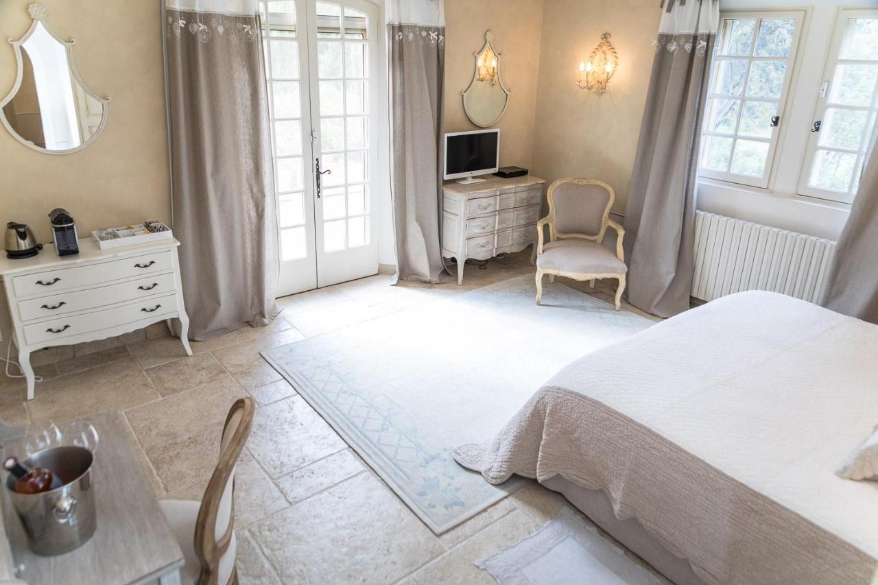 Domaine de la Tourelle Orgon Extérieur photo