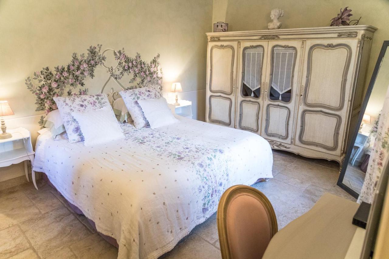 Domaine de la Tourelle Orgon Extérieur photo